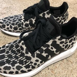 Leopard adidas